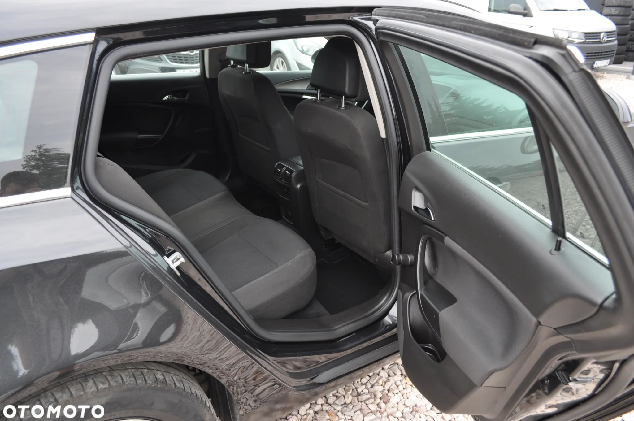 Opel Insignia 1.8 Sports Tourer Edition - 16