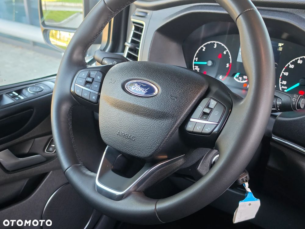 Ford Tourneo Custom 2.0 TDCi L2 Titanium SelectShift - 28