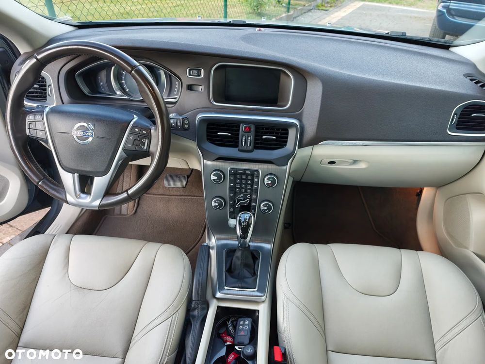 Volvo V40 Cross Country T4 AWD Geartronic Summum - 8