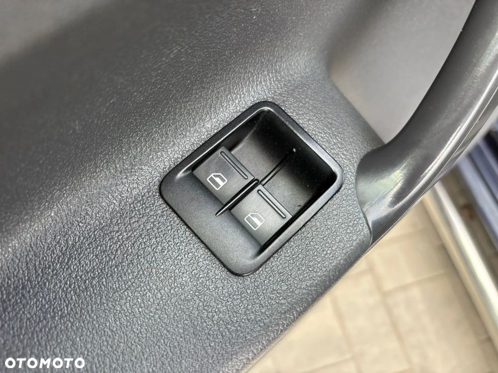 Volkswagen Caddy 1.6 Diesel Klimatyzacja Elektryczne Szyby Gwarancja - 13