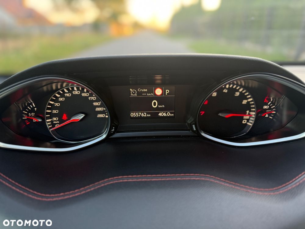 Peugeot 308 1.2 PureTech GPF GT S&S EAT8 - 26