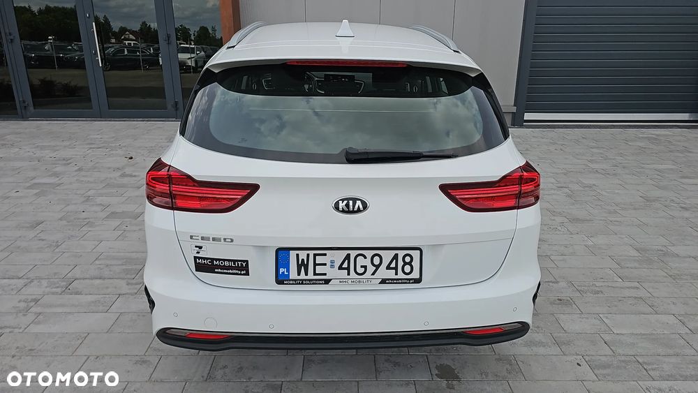 Kia Ceed 1.5 T-GDI M DCT - 15