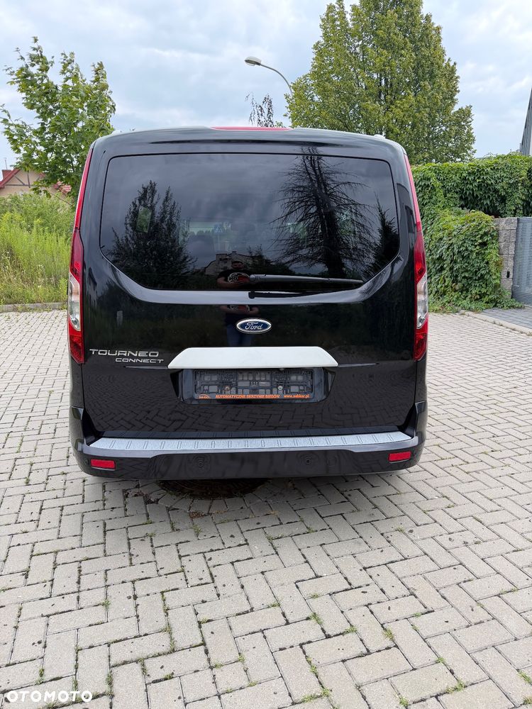 Ford Tourneo Connect 1.6 EcoBoost Titanium - 11