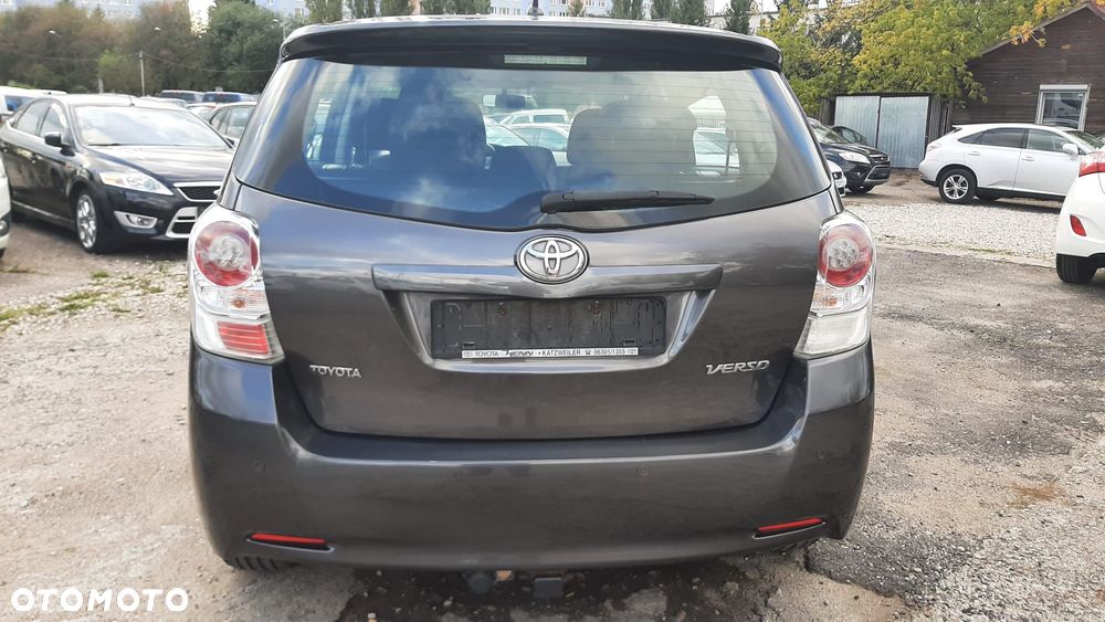Toyota Verso 1.8 Multidrive Edition - 8
