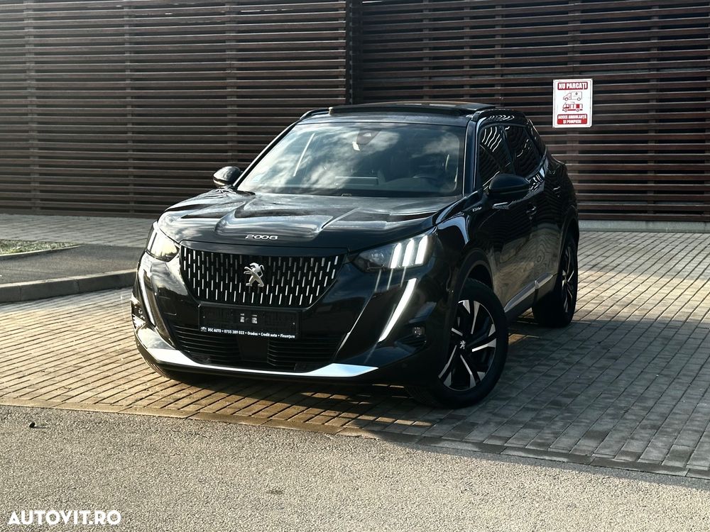 Peugeot 2008 PureTech 130 EAT8 GT Exclusive - 4