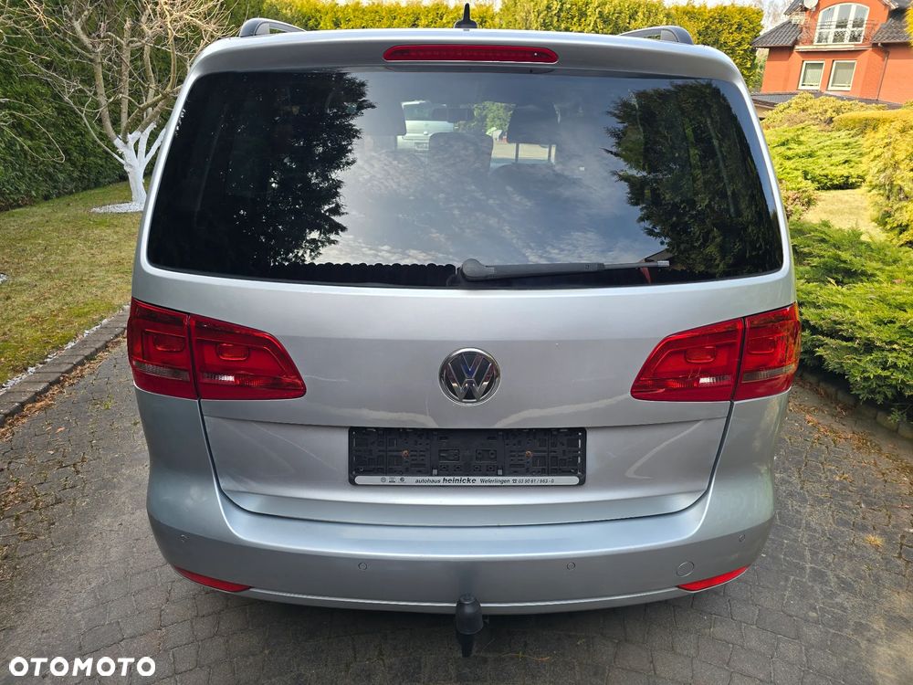 Volkswagen Touran - 5