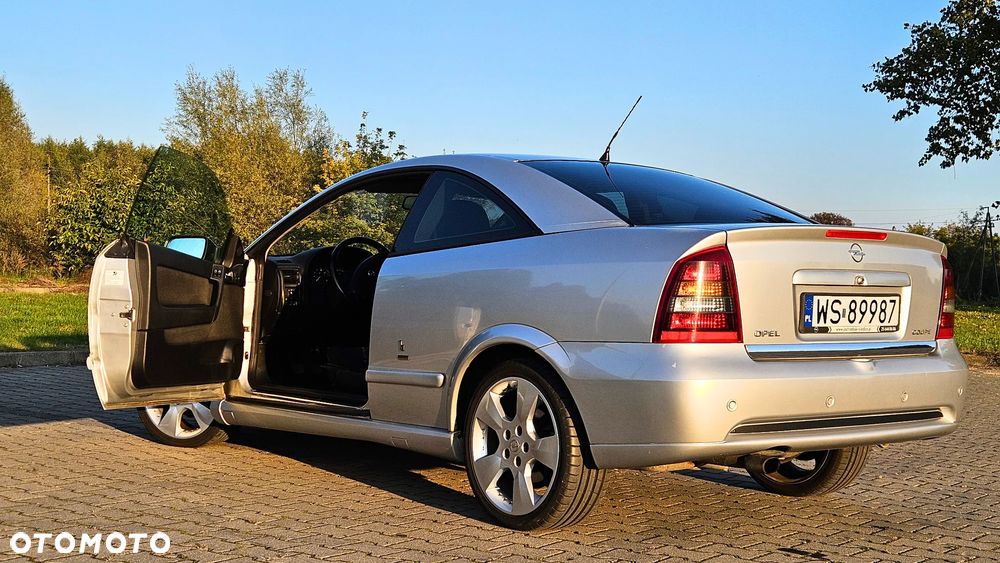Opel Astra 1.8 Sport - 4