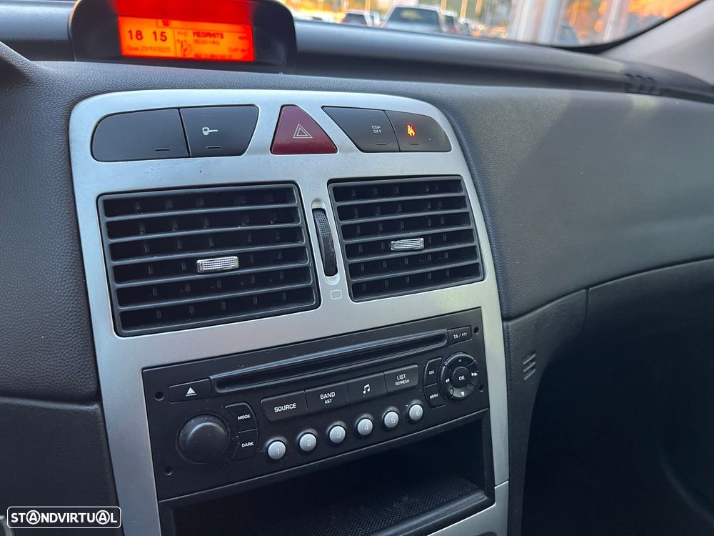 Peugeot 307 SW 1.6 HDi FAP Sport - 13