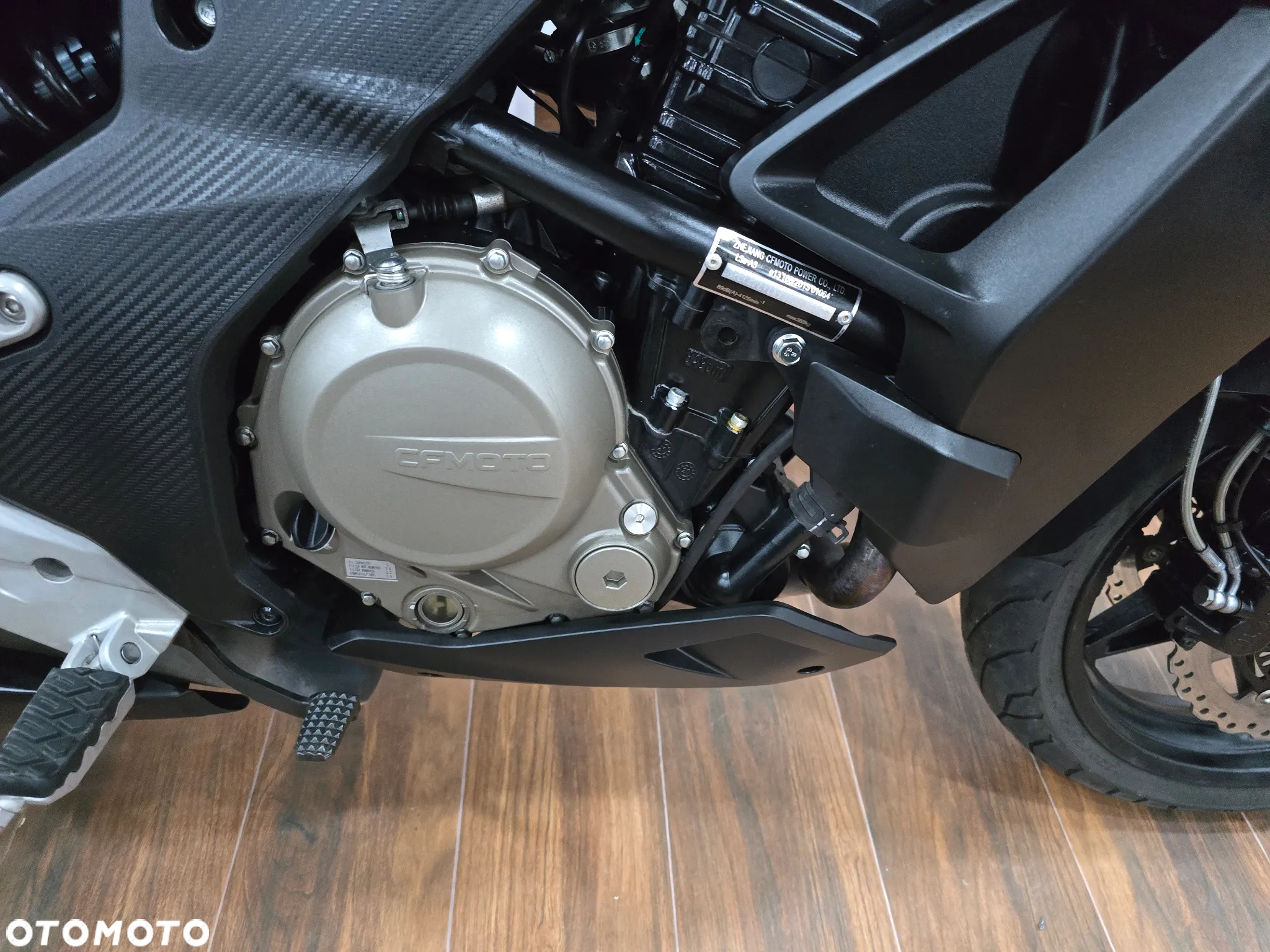 CFMoto MT - 20