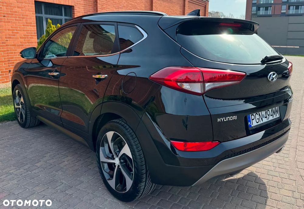 Hyundai Tucson 2.0 CRDi 2WD Trend - 12