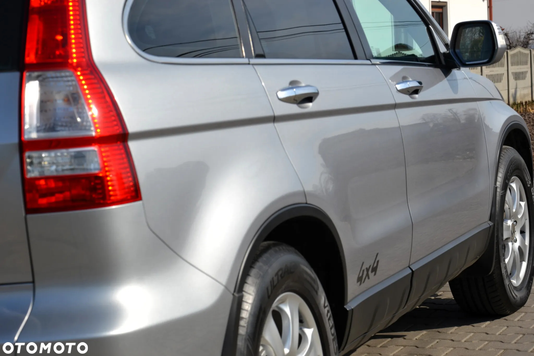Honda CR-V 2.0i-VTEC Automatik Comfort 50 Jahre Edition - 27