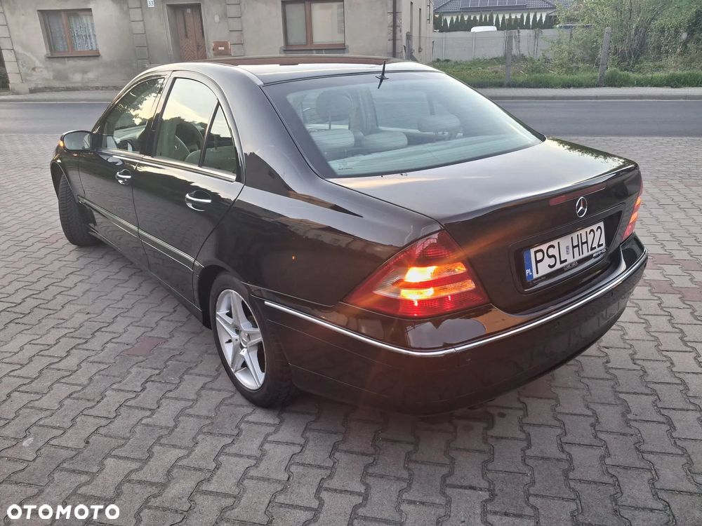 Mercedes-Benz Klasa C - 33
