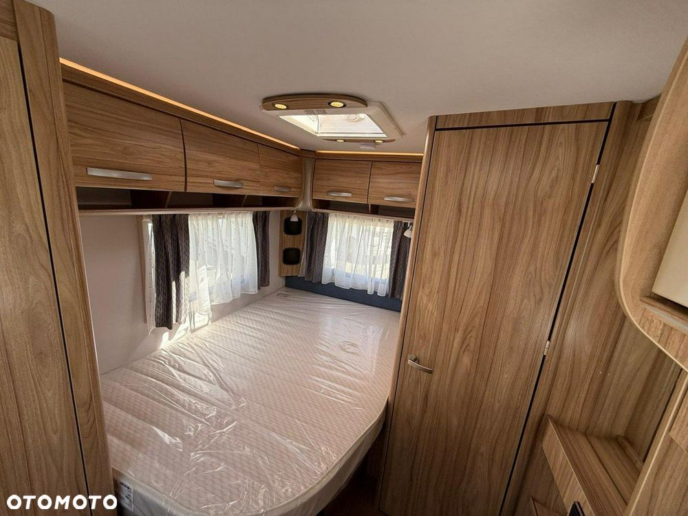 Hymer-Eriba Nova Light 465 - 11