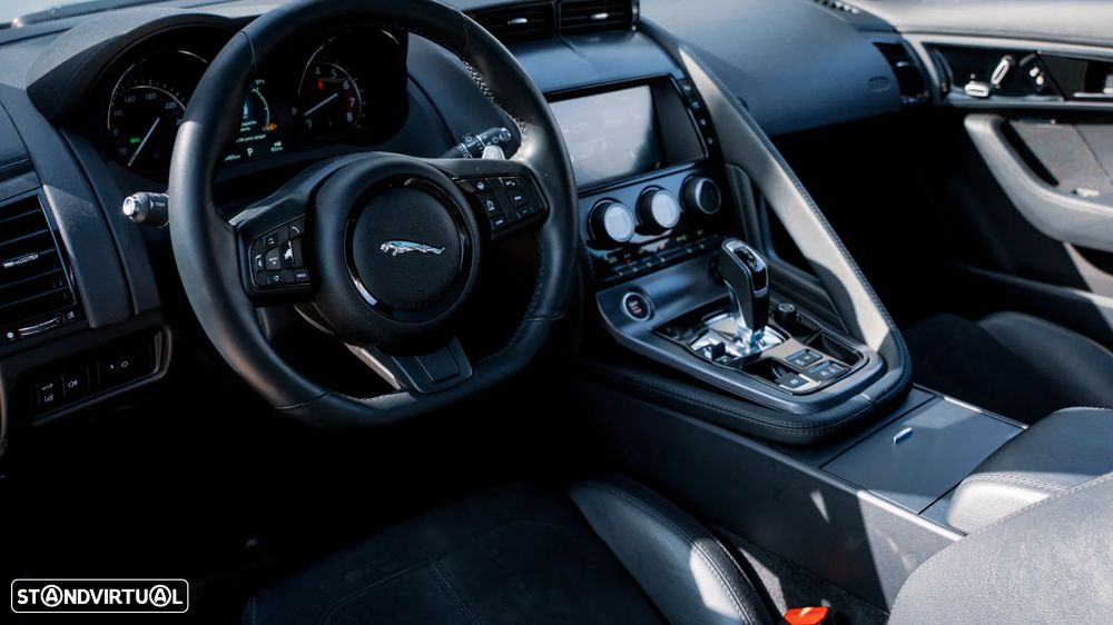 Jaguar F-Type 2.0 i4 R-Dynamic - 18
