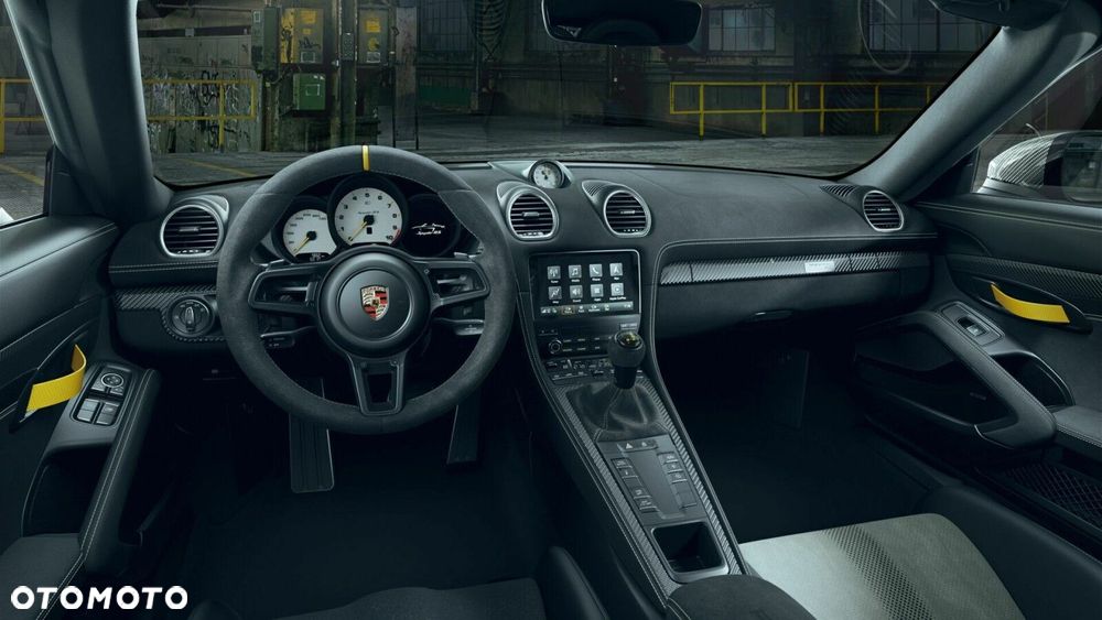 Porsche 718 Spyder - 4