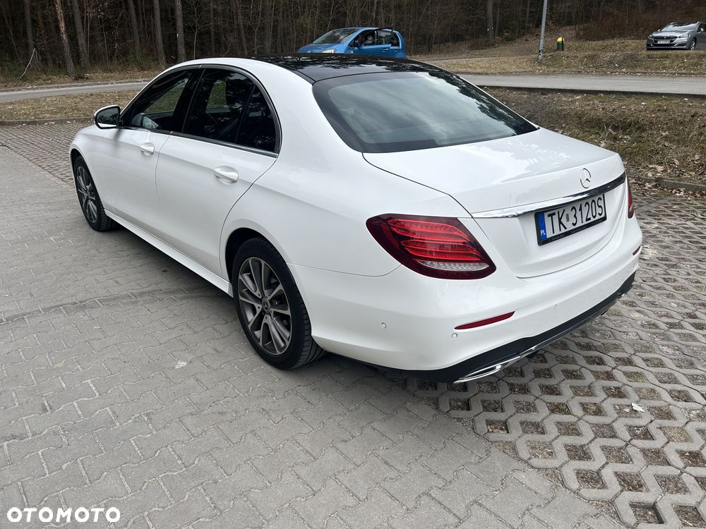 Mercedes-Benz Klasa E 220 d 9G-TRONIC - 4