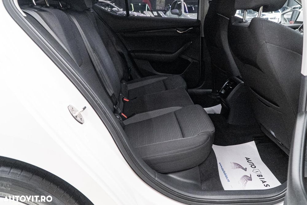 Skoda Octavia 1.0 TSI e-TEC DSG Style - 9