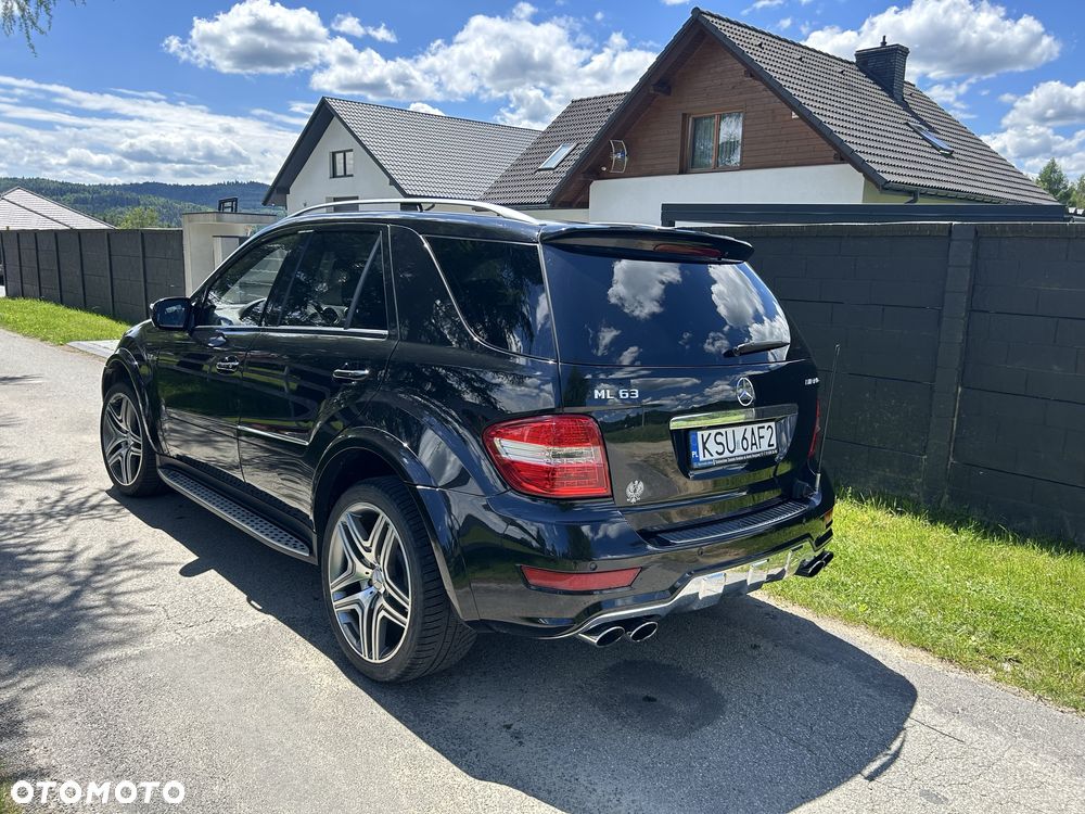 Mercedes-Benz ML - 8