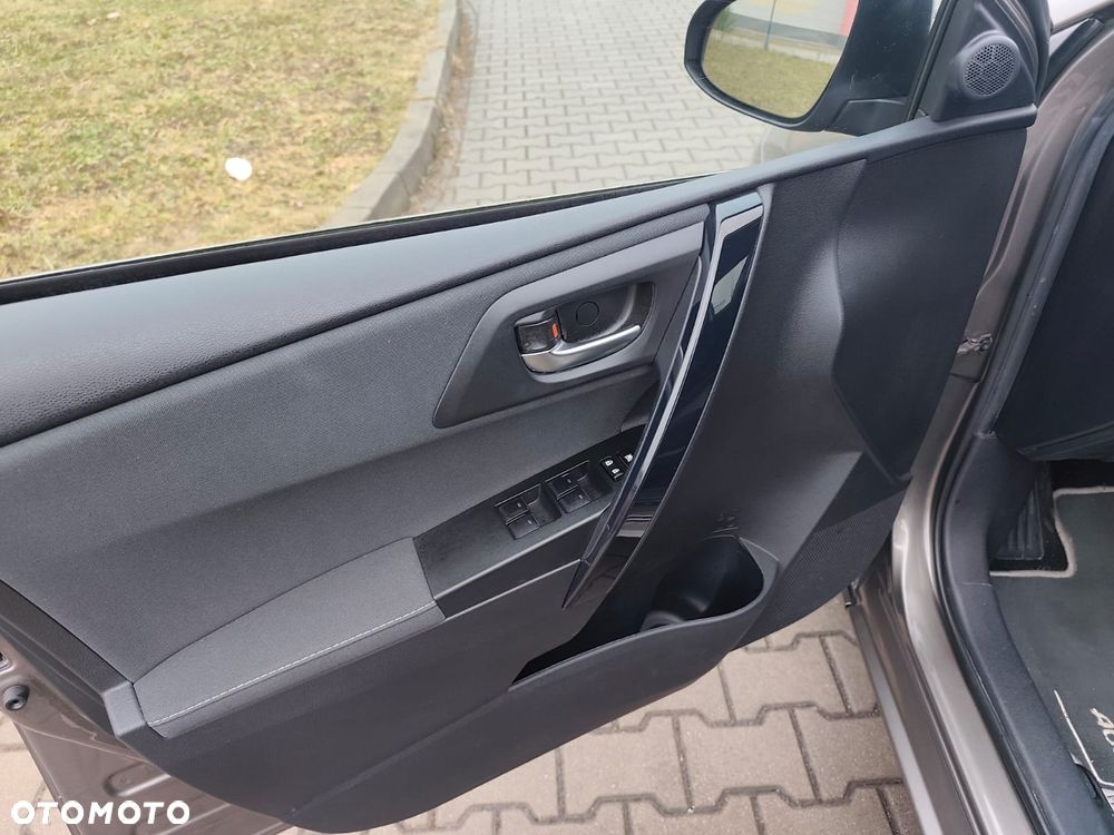 Toyota Auris - 28