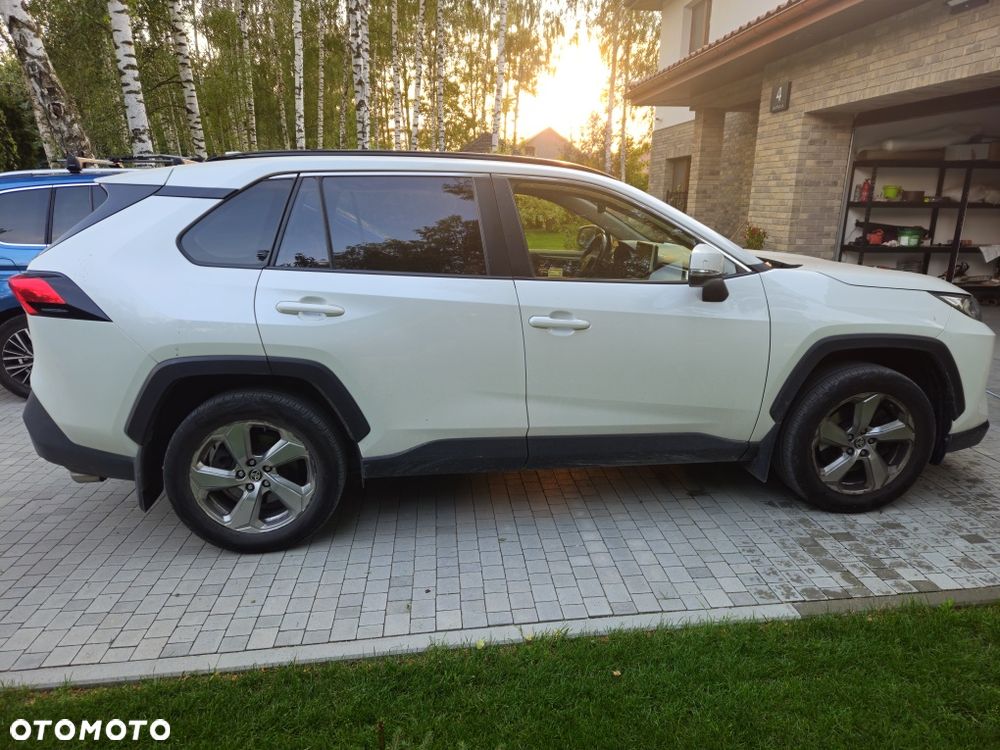 Toyota RAV4 - 2