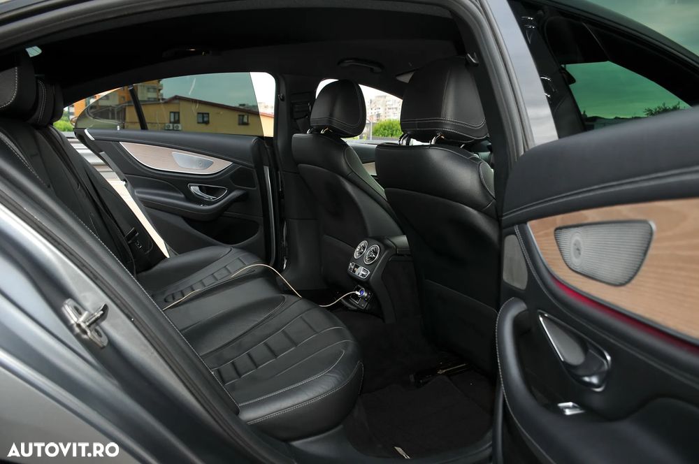 Mercedes-Benz CLS - 6
