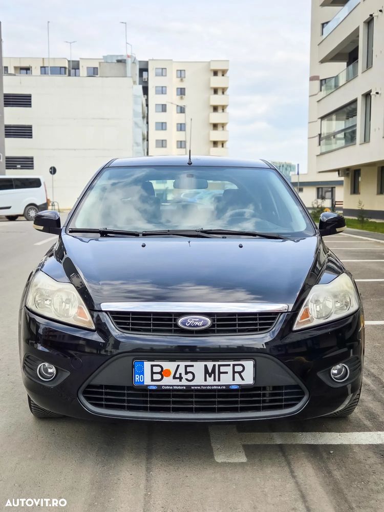 Ford Focus 1.4i Ambiente - 5