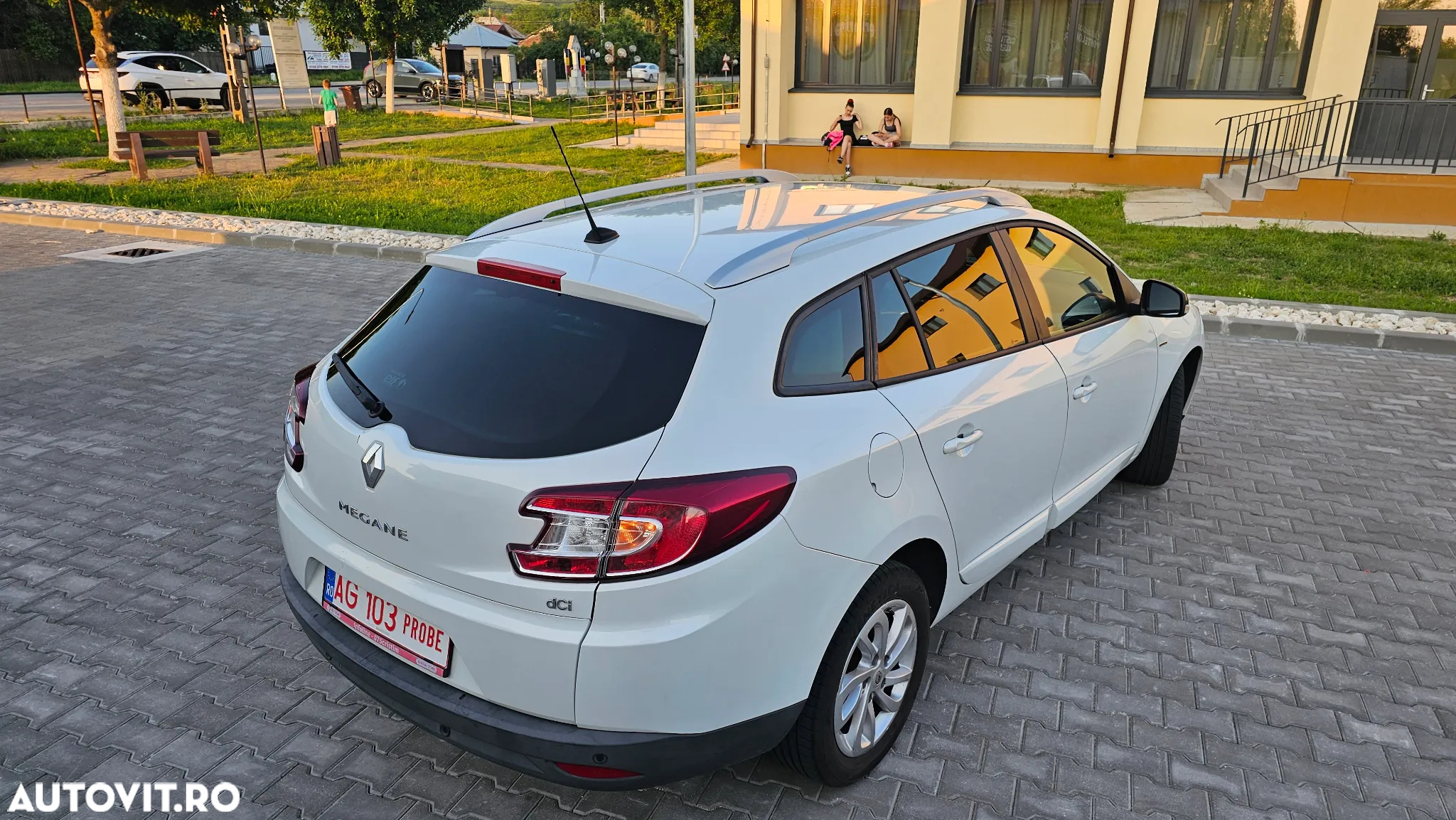 Renault Megane 1.5 dCi Dynamique - 8