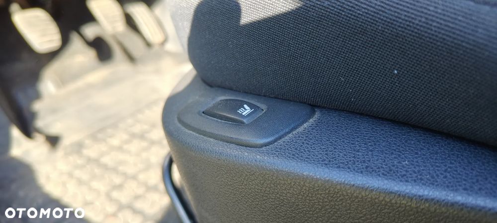 Renault Clio - 8