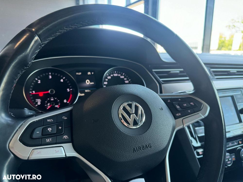 Volkswagen Passat 2.0 TDI DSG Highline - 20
