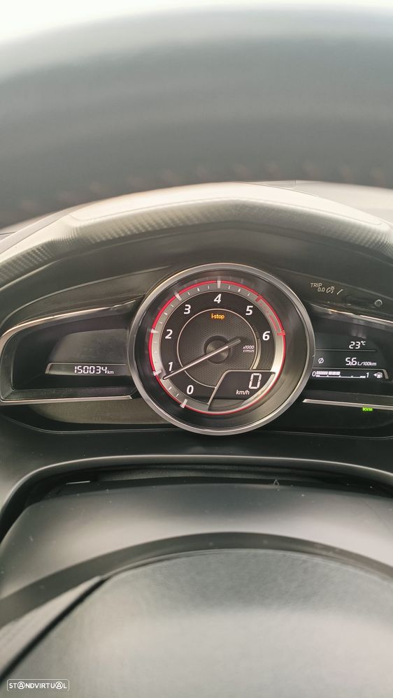 Mazda 3 Hatchback 1.5 Sky-D Excellence - 5
