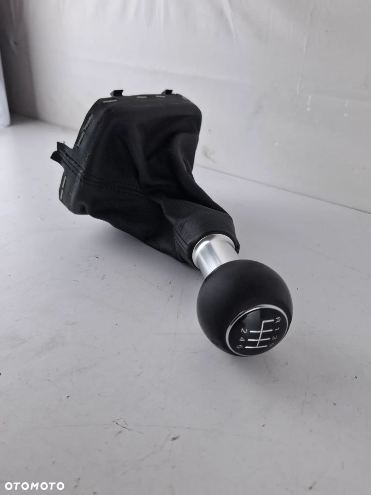 Gałka Mieszek Zmiany Biegów 6 6-Bieg Audi A3 8P S-Line Czarny - 1