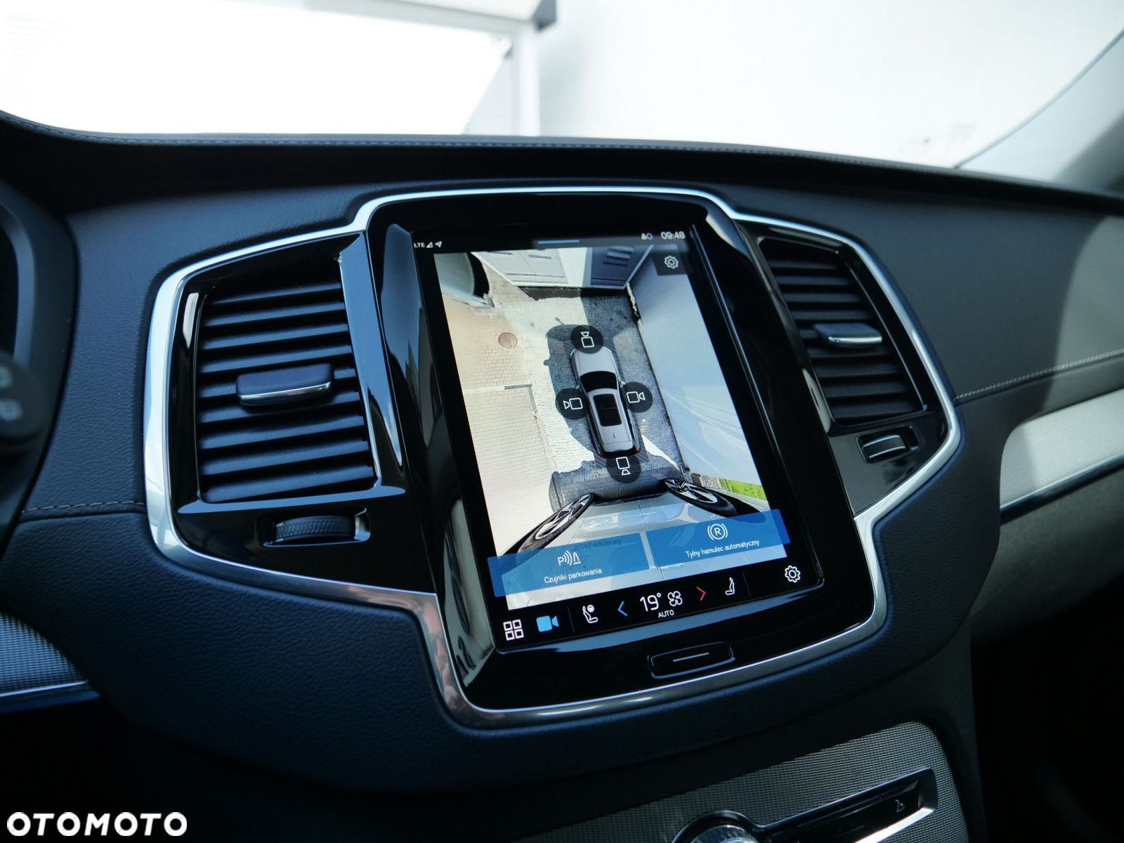 Volvo XC 90 - 25