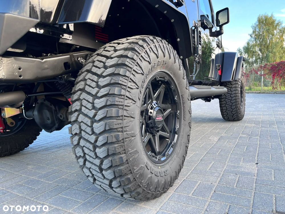 Jeep Wrangler - 16