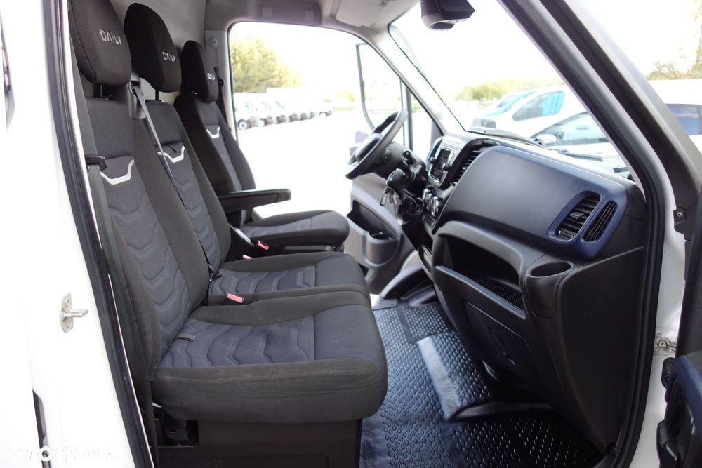 Iveco Daily Automat  35-160 L3H2 full Led Klima Webasto Kamera - 23