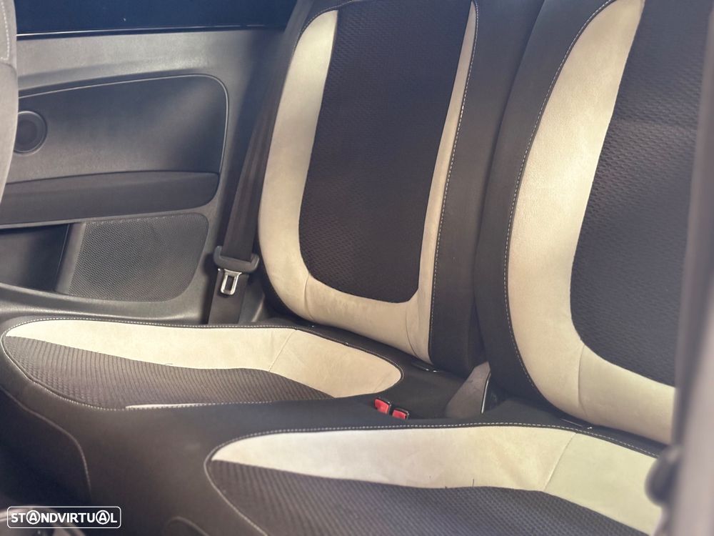 VW New Beetle 2.0 TDI DPF Blue Motion Technologie R-Line - 19
