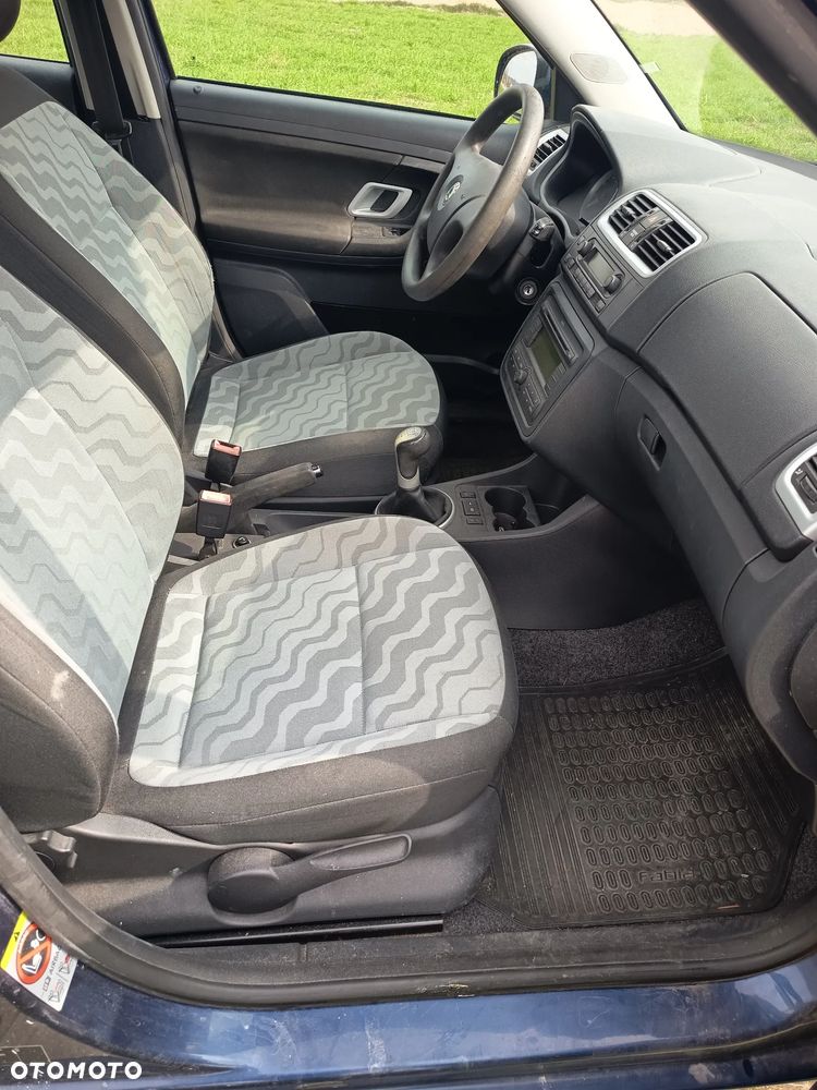 Skoda Fabia 1.6 16V Style - 11