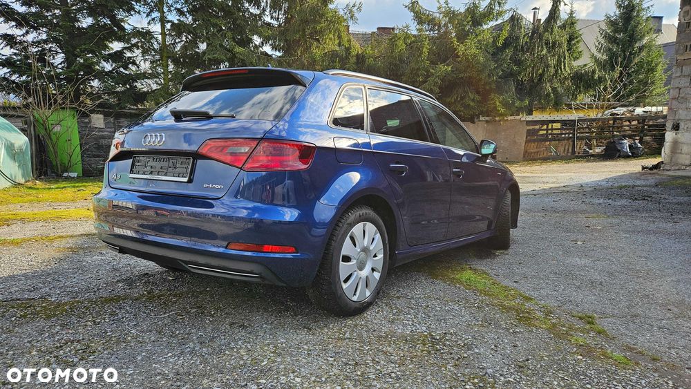 Audi A3 Sportback - 4