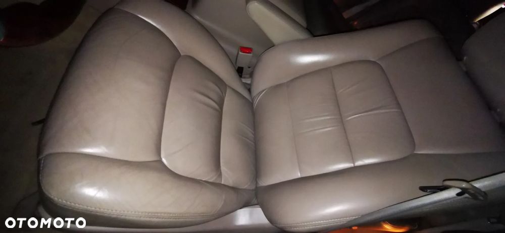 Lexus LX 470 - 11