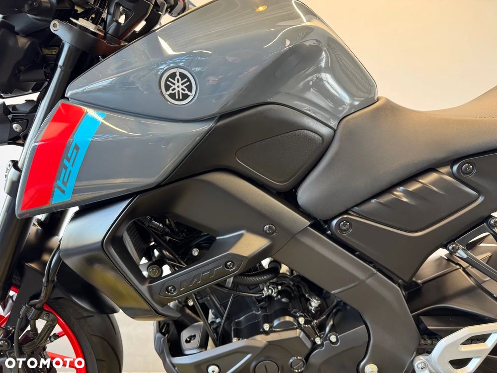 Yamaha MT - 22