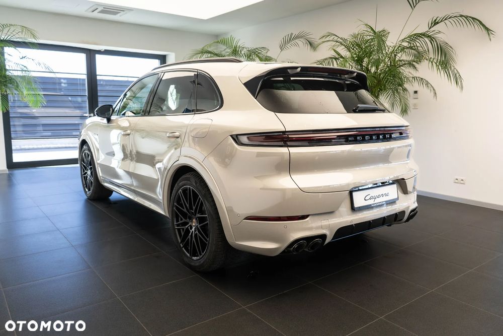 Porsche Cayenne S E-Hybrid PHEV Black Edition - 3
