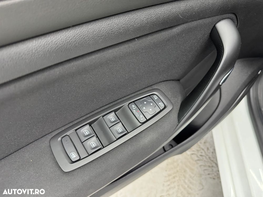 Renault Megane ENERGY dCi 110 EDC BUSINESS - 23
