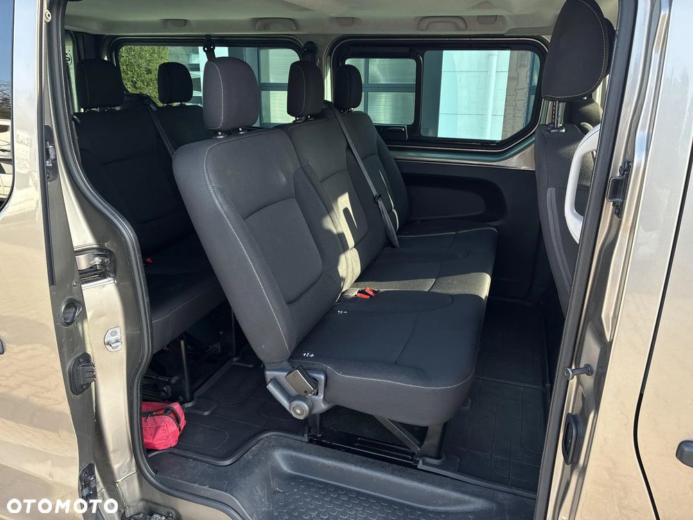 Renault Trafic Grand Passenger 3,0t Pack Clim - 21
