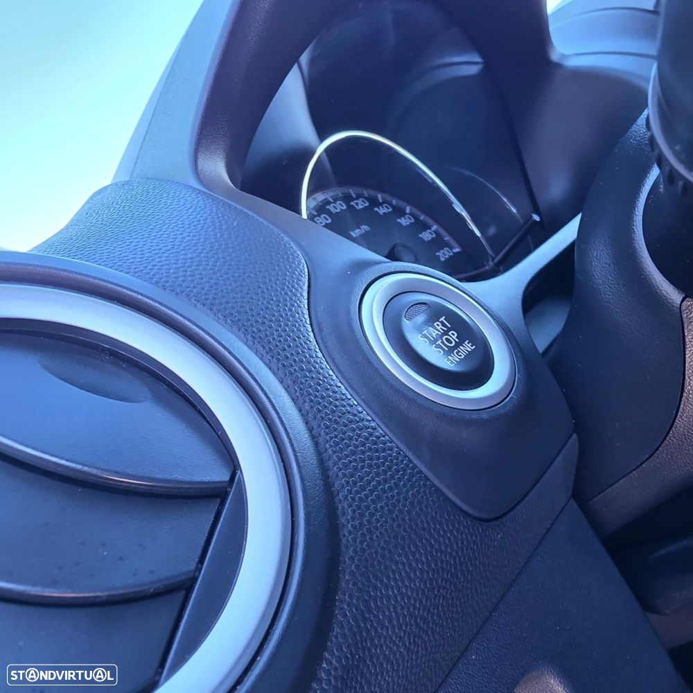 Mitsubishi Space Star 1.2 Intense CVT - 7