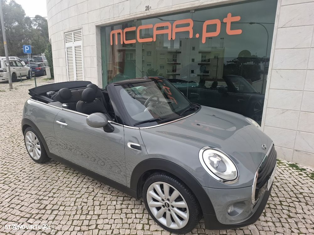 MINI Cabrio Cooper Essential - 2