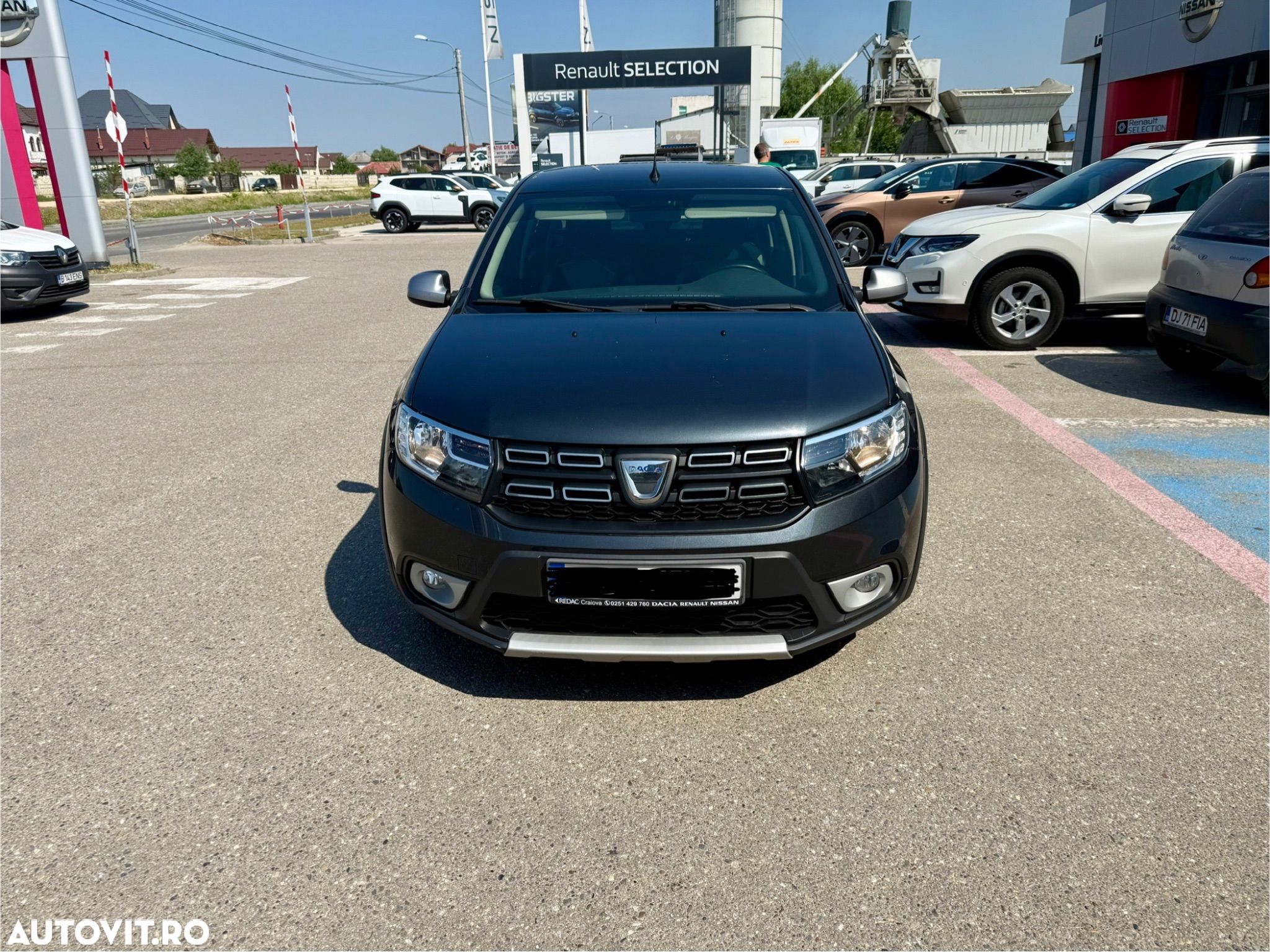 Dacia Logan Stepway TCe 100 GPL - 1