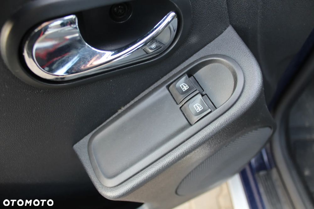 Dacia Duster 1.5 dCi Laureate 4x4 - 14