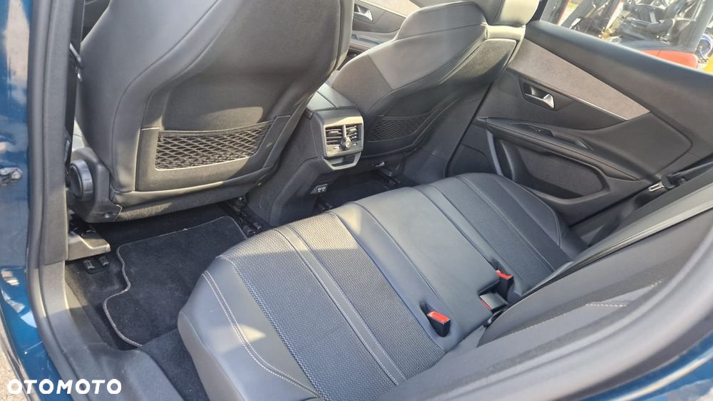 Peugeot 3008 BlueHDi 130 Stop & Start EAT8 GT - 12