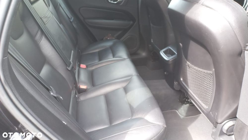 Volvo XC 60 D4 Geartronic Momentum Pro - 21