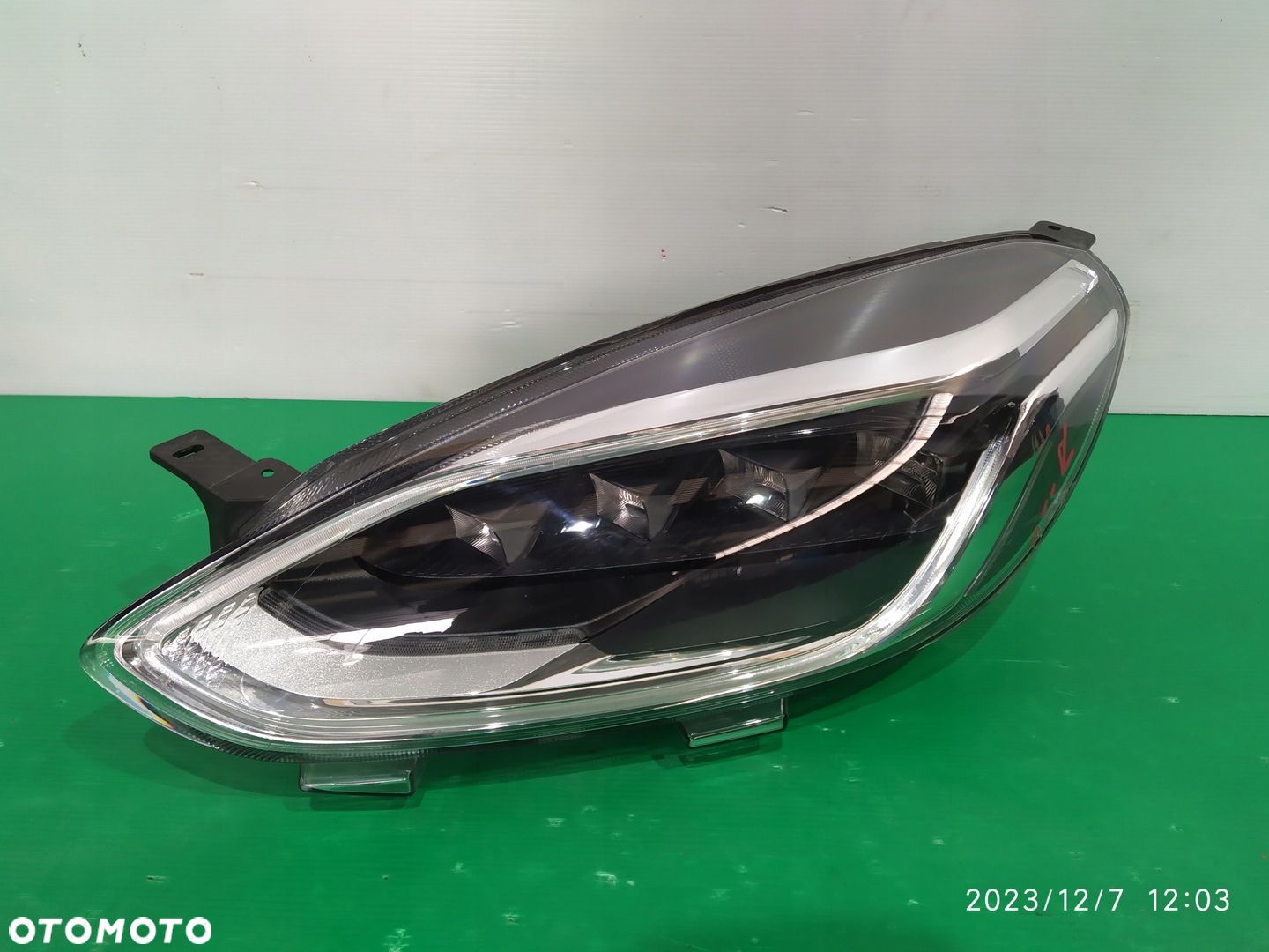 LAMPA LEWY PRZÓD FORD FIESTA MK8 FULL LED L1BB-13E015 - 1