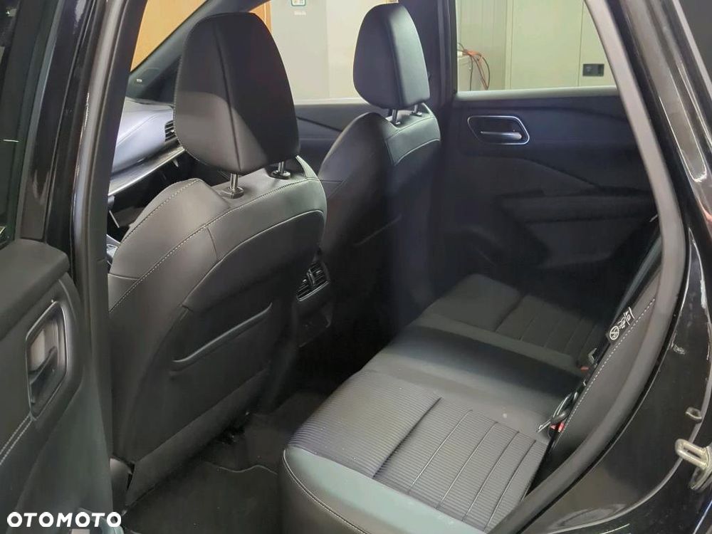 Nissan Qashqai 1.3 DIG-T Tekna DCT - 4